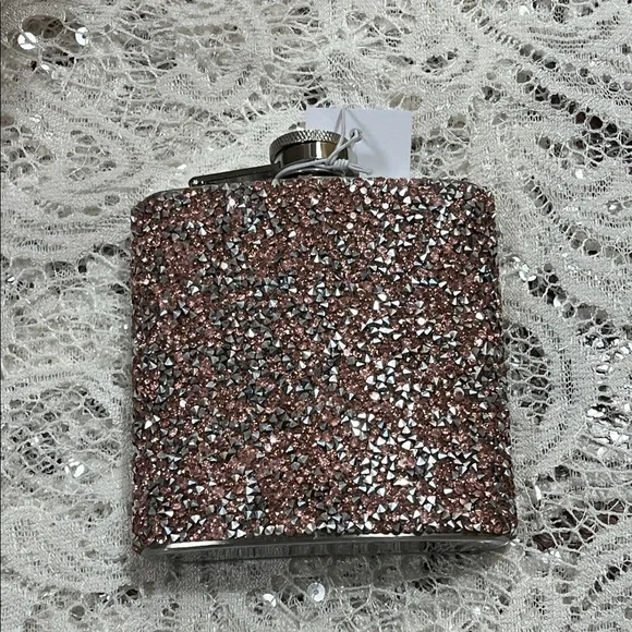 Glittery Pink and Silver Flasks (5) - Picture 1 of 7